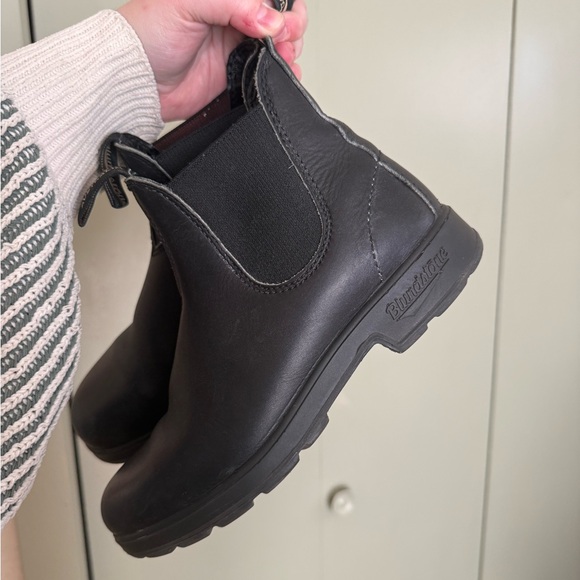Blundstone Leather Boots - Picture 2 of 5